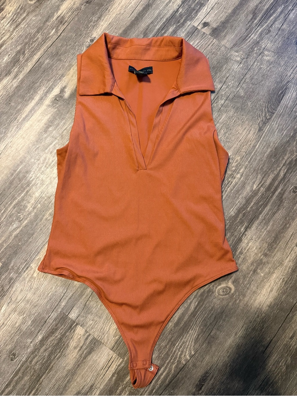 House of Harlow 1960 Sleeveless Collared Bodysuit - Rust Orange